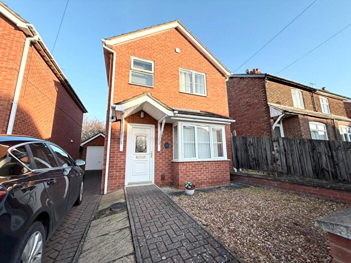 3 Bedroom Detached House For Sale In Wootton Avenue, Fletton, Peterborough, PE2