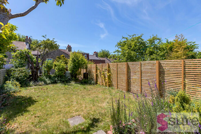 1 Bedroom Apartment To Rent In Down Terrace, Brighton, BN2