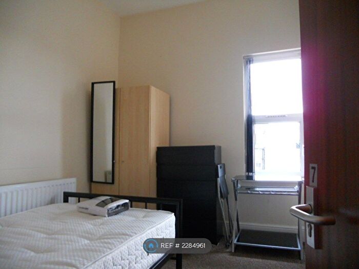 7 Bedroom Terraced House To Rent In Wilbraham Road, Manchester, M14