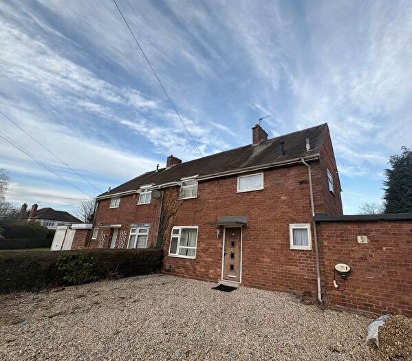 3 Bedroom Semi-Detached House To Rent In Moat Lane, Walsall, WS6