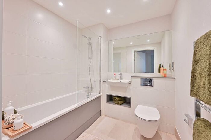 1 Bedroom Flat To Rent In Lofting House, Maidenhead, SL6