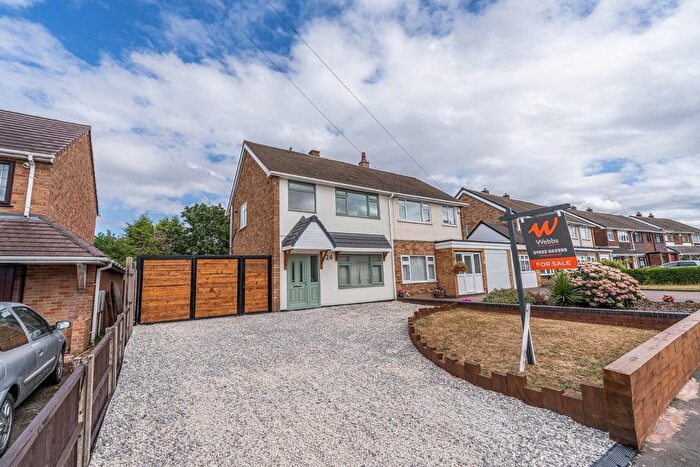 3 Bedroom Semi-Detached House For Sale In Fishley Lane, Bloxwich, Walsall, WS3