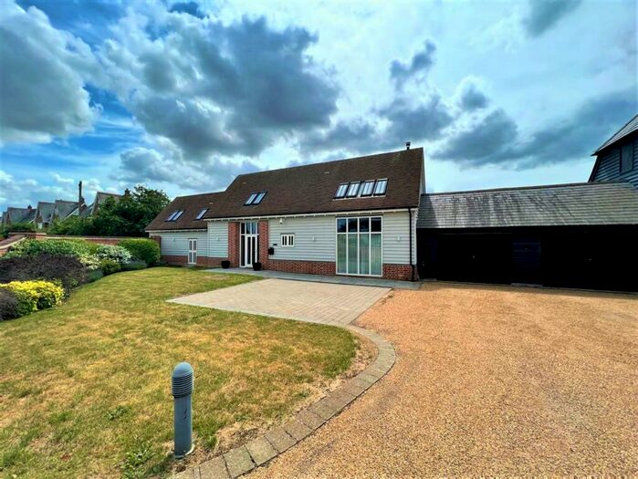 4 Bedroom Barn Conversion To Rent In White Hart Lane, Chelmsford, CM1