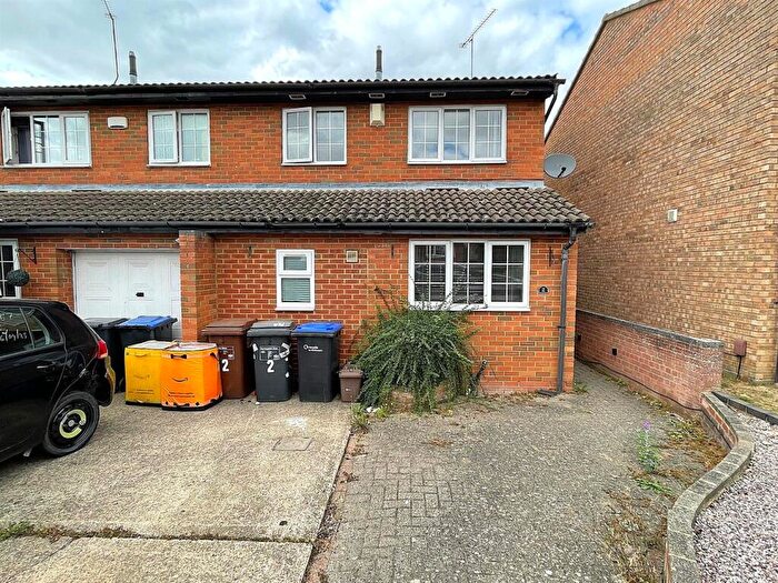3 Bedroom Semi-Detached House For Sale In Wildern Lane, East Hunsbury, NN4