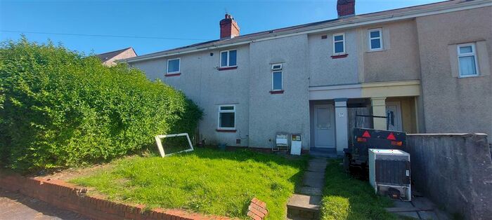 3 Bedroom House To Rent In Gwynfor Road, Cockett, Swansea, SA2