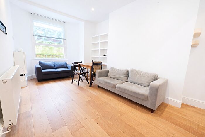 3 Bedroom Flat To Rent In St. John's Grove, London, N19
