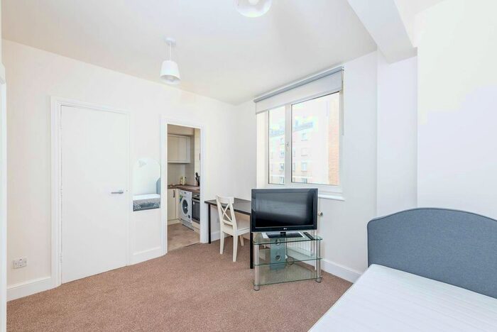 Studio To Rent In Sloane Avenue, Chelsea, London, SW3