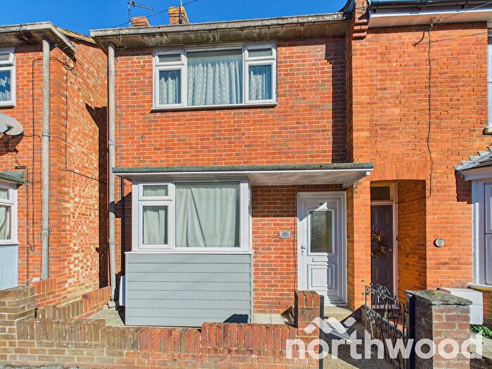2 Bedroom Terraced House For Sale In Kent Avenue, Town Centre, Ashford, TN24