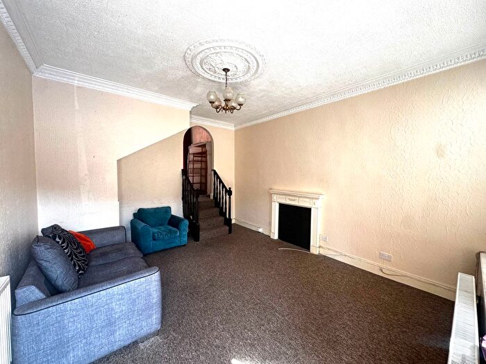 1 Bedroom Flat To Rent In Alfred Place, Bristol, BS2