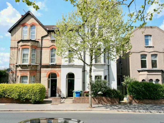 1 Bedroom Flat To Rent In East Dulwich Grove, SE22