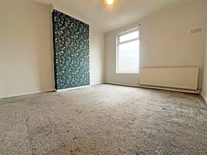 2 Bedroom End Of Terrace House To Rent In Bestwood Road, Bulwell, Nottingham, NG6