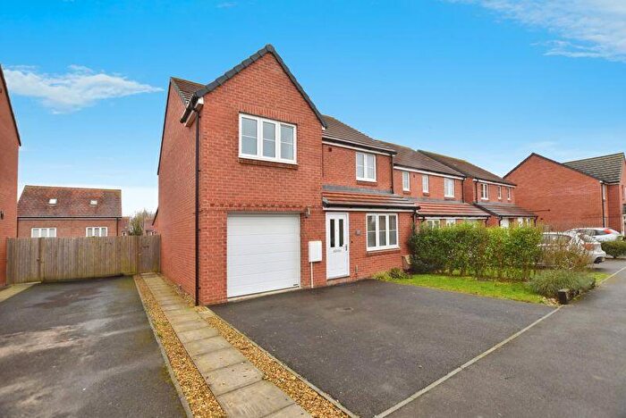 4 Bedroom Detached House To Rent In Coberley Drive, Salisbury, SP2