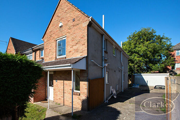 5 Bedroom Semi Detached House To Rent In Astbury Avenue, Wallisdown, BH12