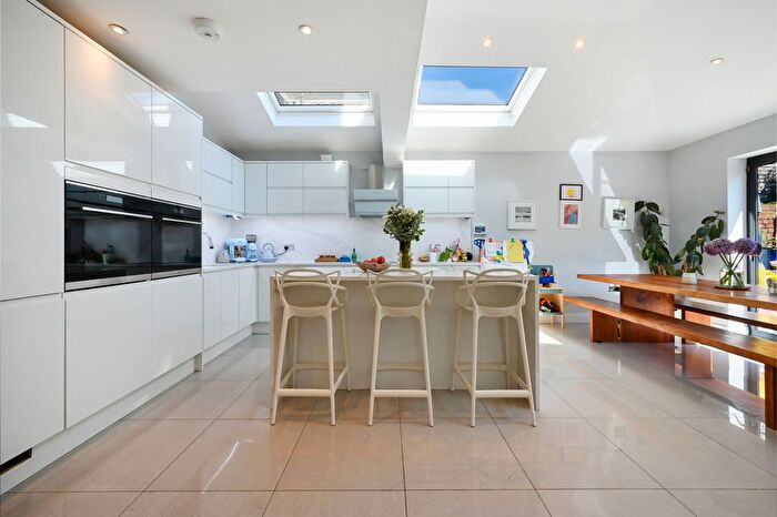 5 Bedroom Semi-Detached House To Rent In Parkwood Road, Wimbledon, SW19