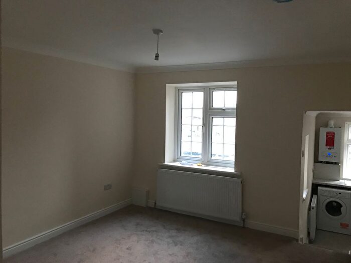 2 Bedroom Flat To Rent In Longbridge Road, Dagenham, RM8