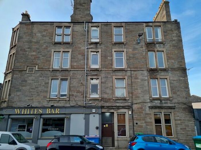 2 Bedroom Flat To Rent In Clepington Road, Dundee, DD3