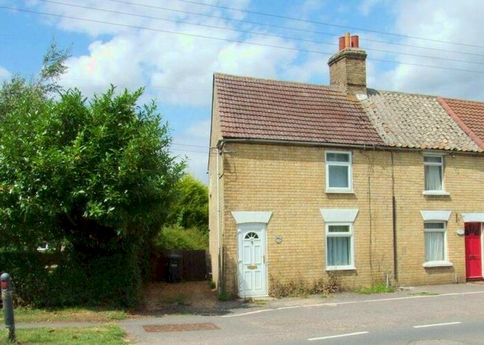 2 Bedroom End Of Terrace House To Rent In Station Road, Bluntisham, PE28