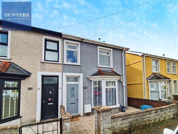 3 Bedroom Semi-Detached House For Sale In Penybont Road, Pencoed, Bridgend, CF35