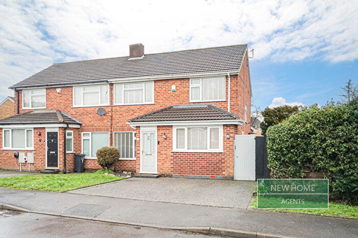 3 Bedroom Semi Detached House For Sale In Moorlands Drive Shirley, Solihull, B90