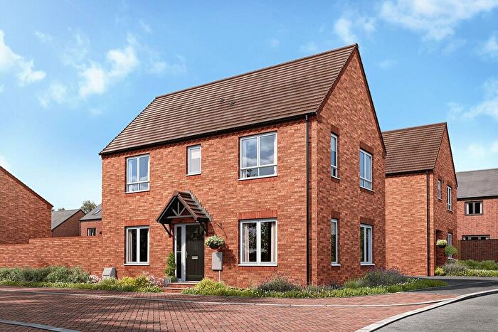 3 Bedroom Detached House For Sale In Stourbridge Road, Bromsgrove, B61