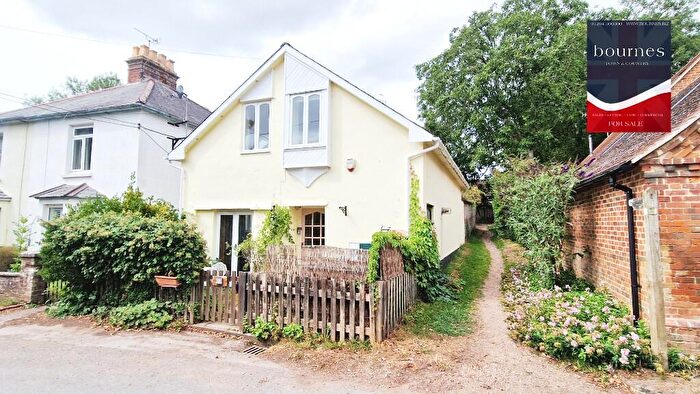 3 Bedroom Detached House For Sale In Chalkcroft Lane, Penton Mewsey, SP11