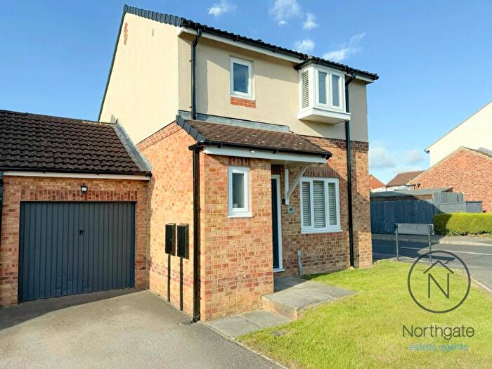 3 Bedroom Link Detached House To Rent In Darrowby Drive, Darlington, DL3
