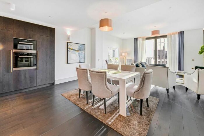 2 Bedroom Flat To Rent In Victoria Street, Victoria, SW1H