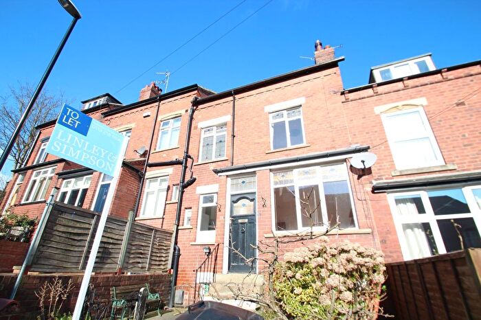 2 Bedroom Terraced House To Rent In Pasture Parade, Leeds, West Yorkshire, LS7
