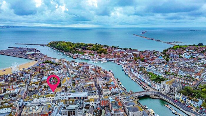 2 Bedroom Apartment For Sale In St Thomas Street, Weymouth, DT4