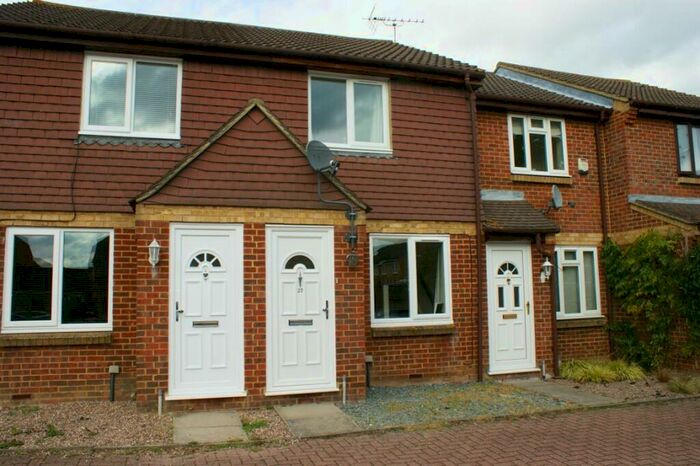 2 Bedroom House To Rent In Alder Close, Cippenham, SL1