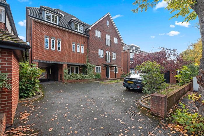 2 Bedroom Flat For Sale In Grove Road, Sutton, SM1