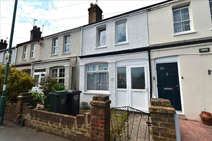 3 Bedroom House To Rent In Heath Lane, Dartford, DA1