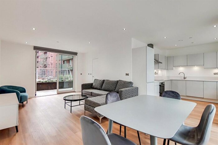 3 Bedroom Apartment To Rent In Betts Mews, London, E16