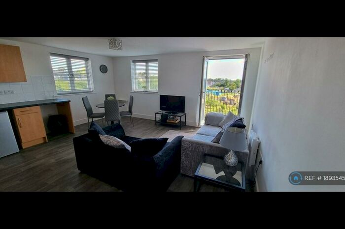 2 Bedroom Flat To Rent In Propelair Way, Colchester, CO4