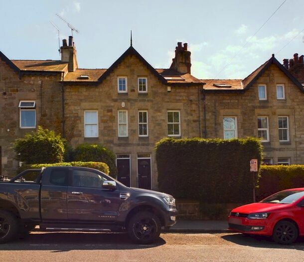 4 Bedroom Town House To Rent In Strawberry Dale Avenue, Harrogate, HG1