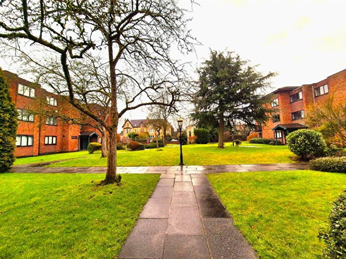 1 Bedroom Apartment To Rent In Wilmslow Road, Manchester, M14