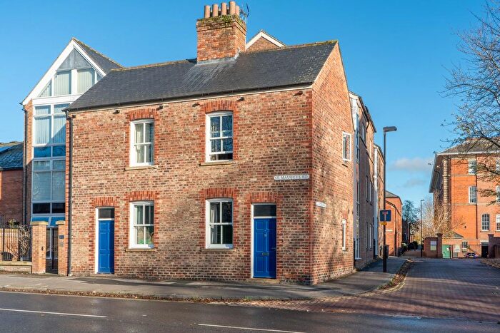 1 Bedroom Flat For Sale In St Maurice's Road, Off Monkgate, YO31