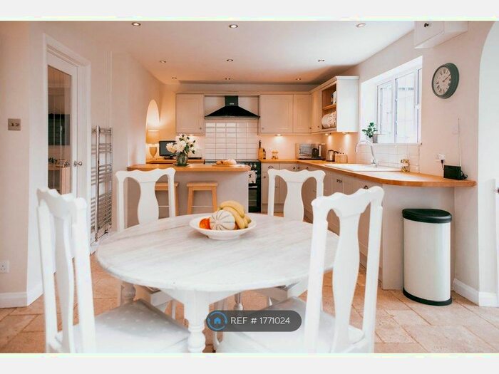 3 Bedroom Semi-Detached House To Rent In Trewsbury Road, Coates, Cirencester, GL7