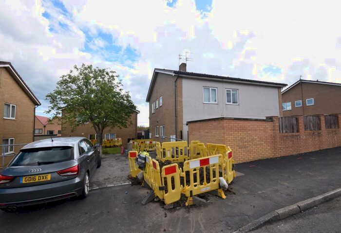3 Bedroom Semi-Detached House To Rent In Southway, Peterlee, County Durham, SR8