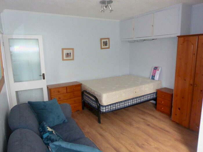 Studio To Rent In Hamilton Road, Reading, RG1