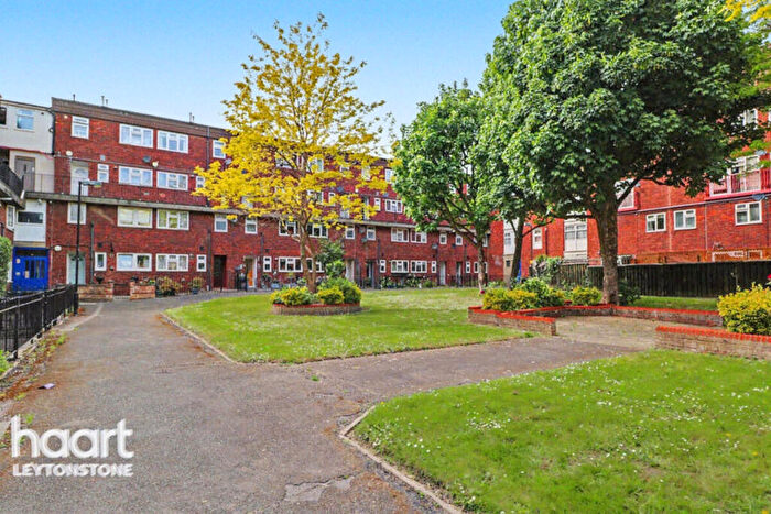 3 Bedroom Flat For Sale In Acacia Road, Leytonstone, E11