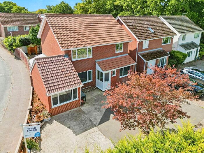 5 Bedroom Detached House For Sale In Pilborough Way, Colchester, CO3
