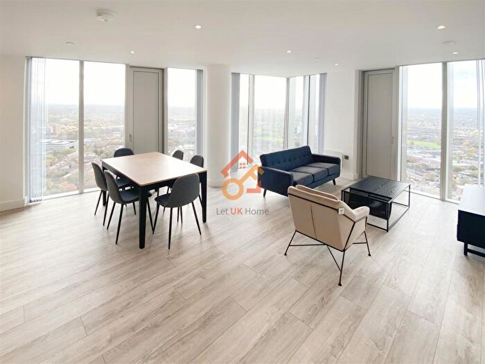 3 Bedroom Flat To Rent In Blade Tower, Silvercroft Street, Manchester, M15