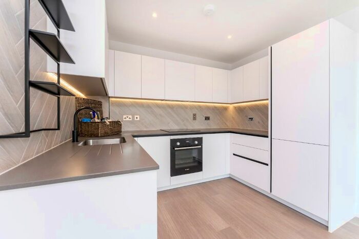 2 Bedroom Apartment To Rent In Darjeeling House, Stoke Gardens, Slough, Berkshire, SL1