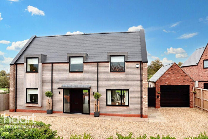 5 Bedroom Detached House For Sale In Meadow View Great North Road, Norman Cross, PE7