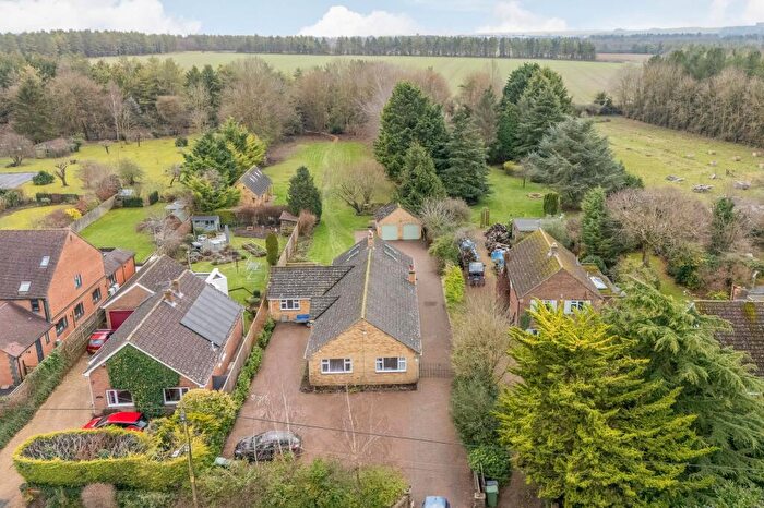 5 Bedroom Bungalow For Sale In Wantage Road, Rowstock, OX11