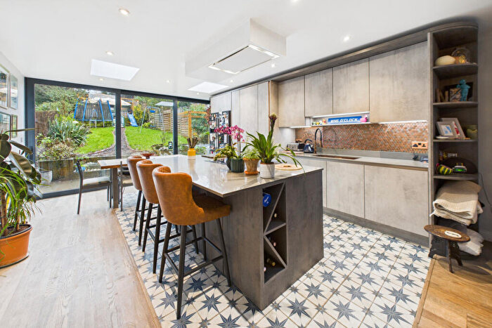 3 Bedroom Semi-Detached House For Sale In Lawn Lane, Hemel Hempstead, HP3