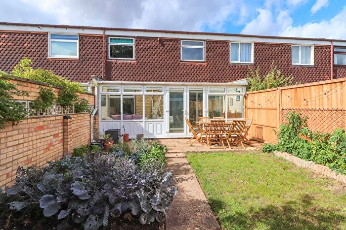 2 Bedroom Terraced House For Sale In Crowland Way, Cambridge, CB4