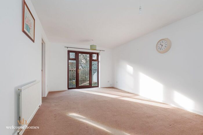 1 Bedroom Flat For Sale In Dean Park Road, Grenville Court, BH1