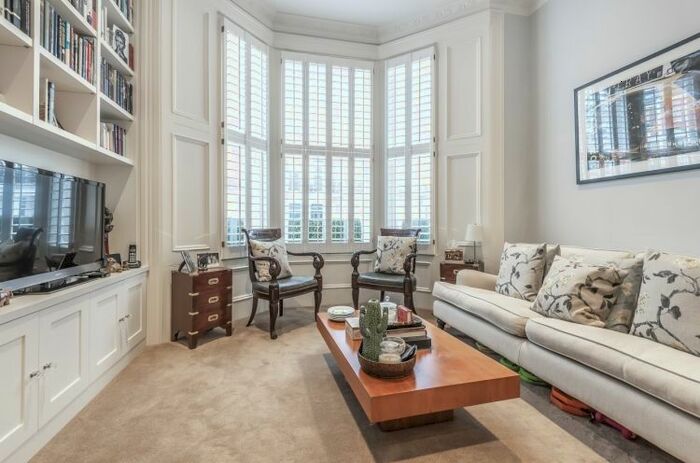 1 Bedroom Flat To Rent In Maclise Road, London, W14